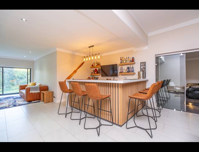4 BEDROOM HOUSE FOR SALE IN BRYANSTON